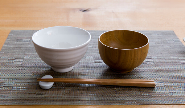 お箸と食器